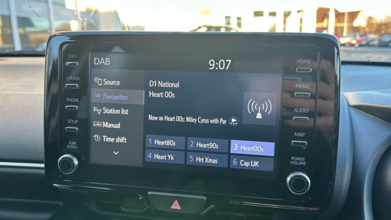 Toyota Yaris 1.5 Hybrid Design 5dr CVT Hybrid Hatchback